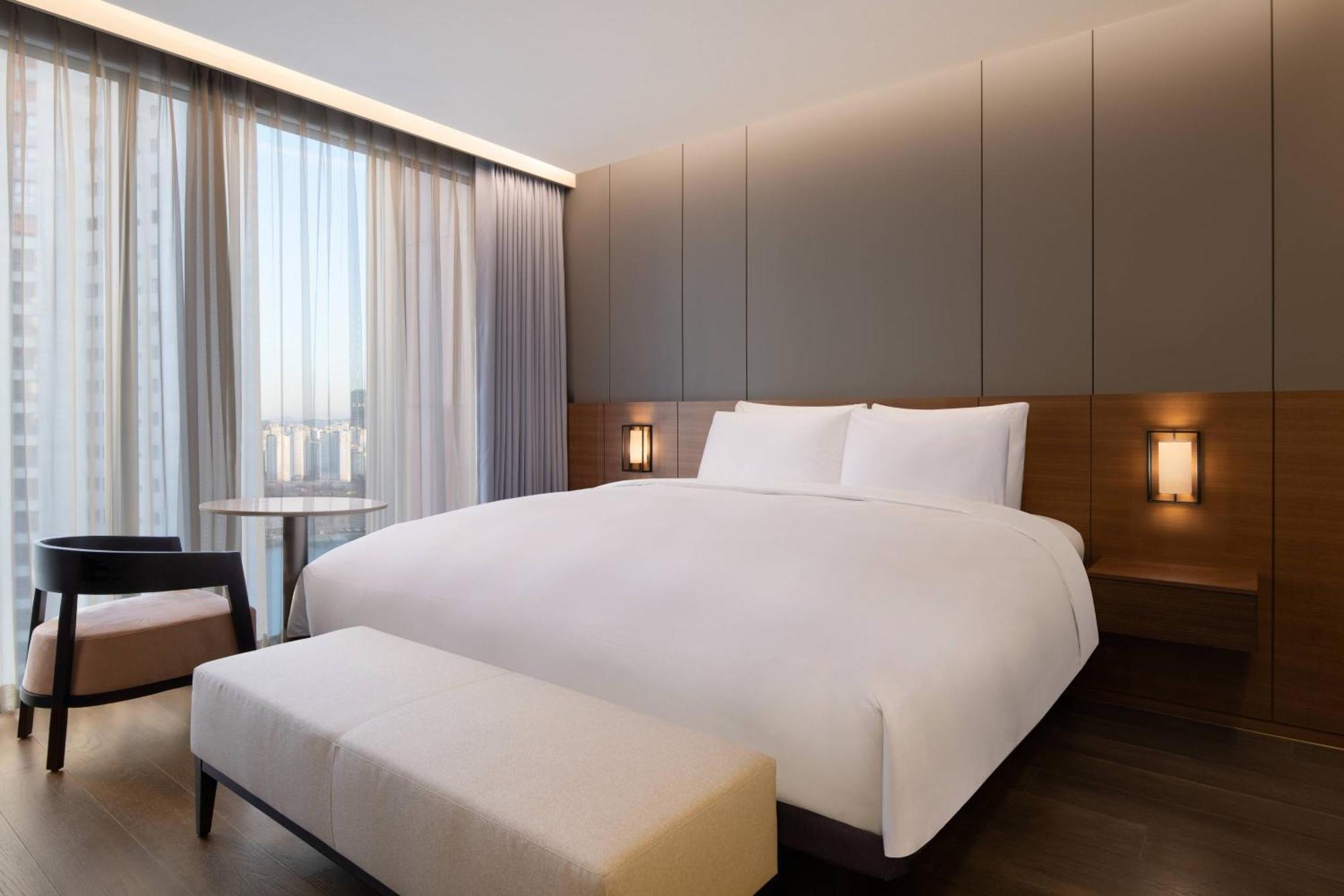 Courtyard By Marriott Suwon Hotel Eksteriør billede