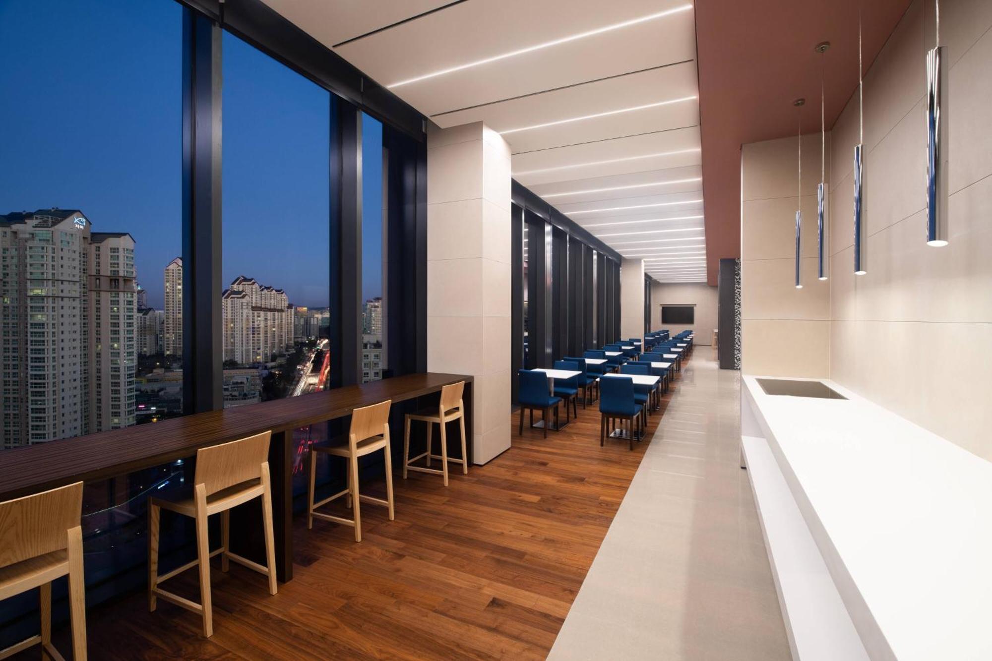 Courtyard By Marriott Suwon Hotel Eksteriør billede