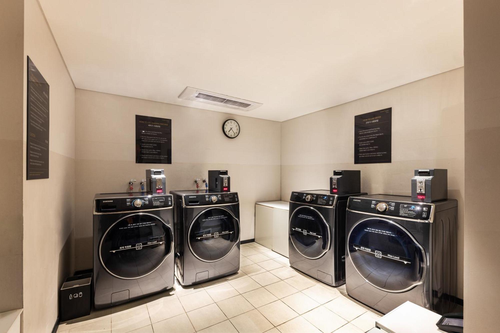 Courtyard By Marriott Suwon Hotel Eksteriør billede