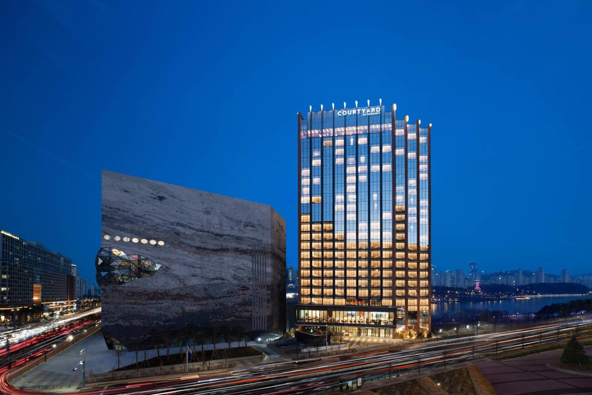 Courtyard By Marriott Suwon Hotel Eksteriør billede